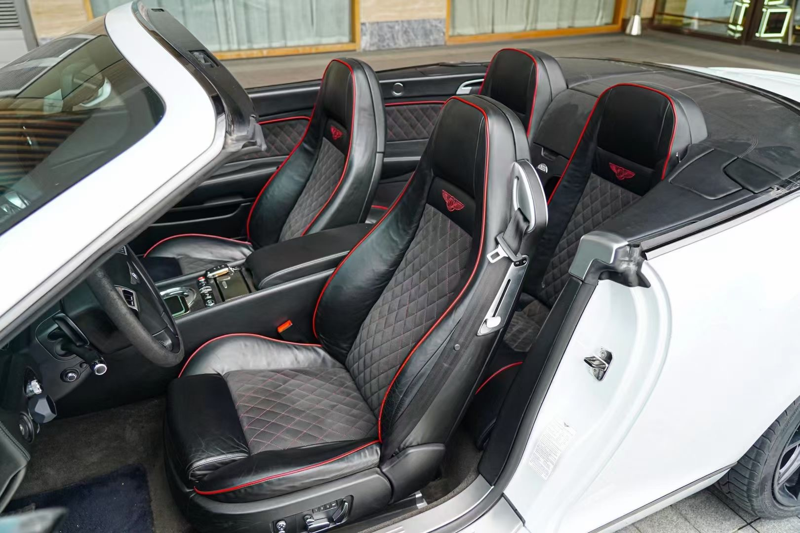 10款纯正欧洲豪华跑车 宾利欧陆GT敞篷6.0T