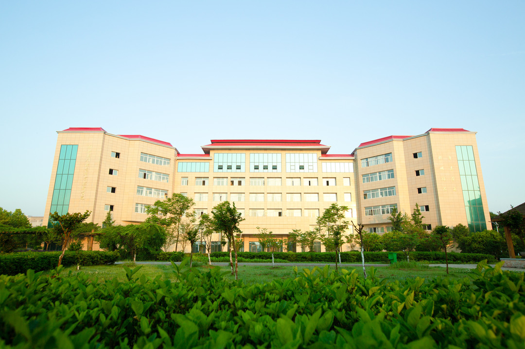 我用五种颜色，记住水院这所大学