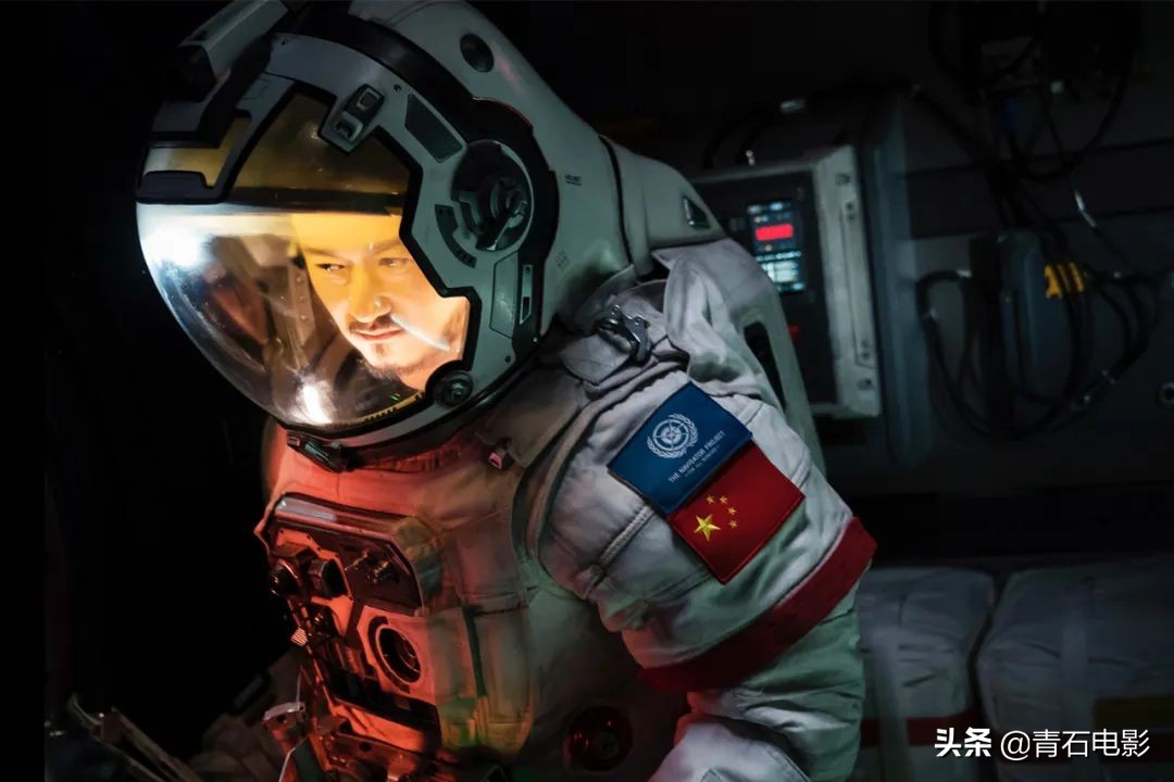 中国导演总票房前10名：王晶第8，吴京第5，徐峥挤进前3