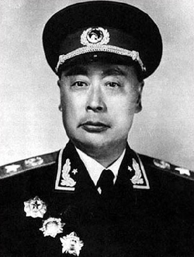 毛泽东拒当大元帅，陈毅差点落榜，十大元帅授衔大揭秘