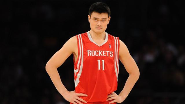 nba75大巨星为什么没有姚明(遗憾！姚明无缘入选NBA75大球星，现役11人上榜湖人占4席)