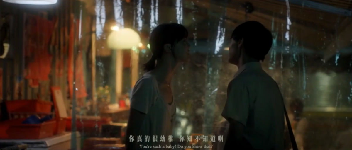 高考前撕书喊楼，没什么值得批判的