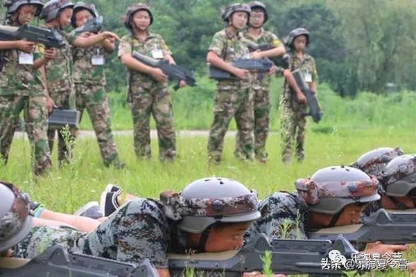 军事夏令营：给孩子一次刻骨铭心的重塑人生之旅