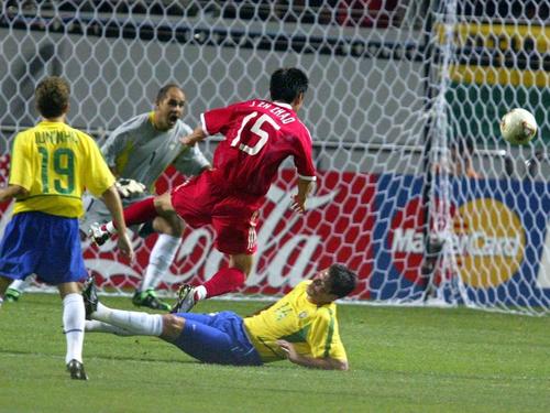 2002世界杯小组赛赛程（2002年韩日足球世界杯除了丑陋，您的记忆还剩什么？）