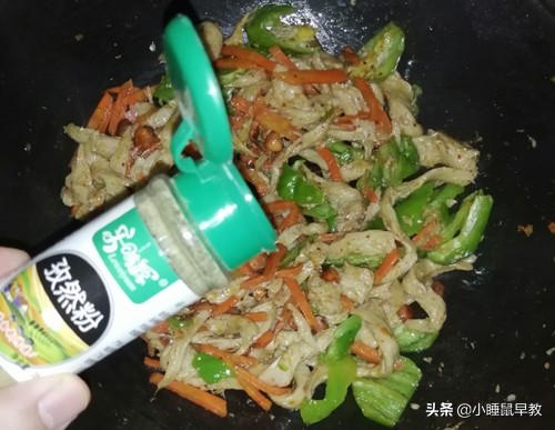 孜然面筋的做法（掌握这三个技巧面筋香辣过瘾）