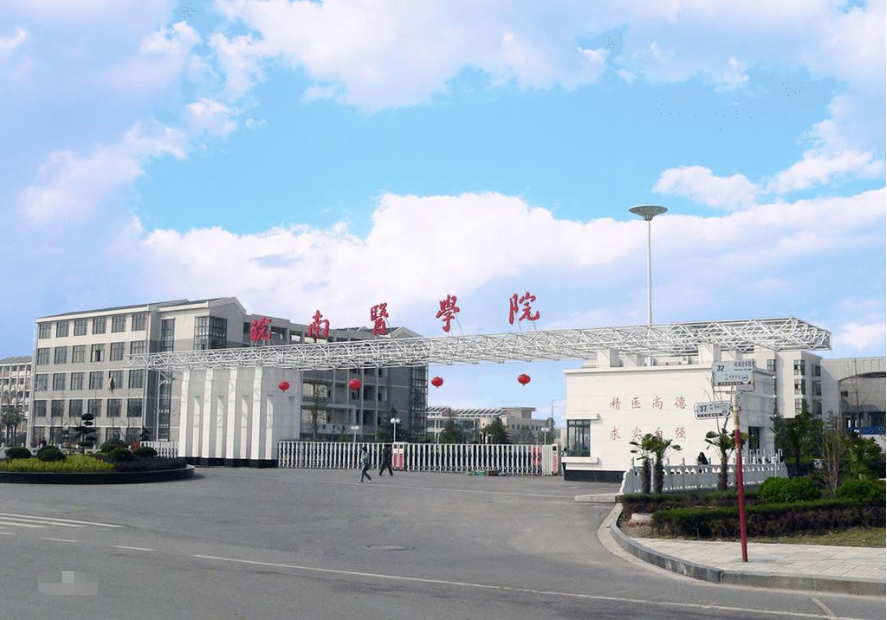 安徽连丢了两张身份证的考生，高考成绩怎么样？考上本科没有问题