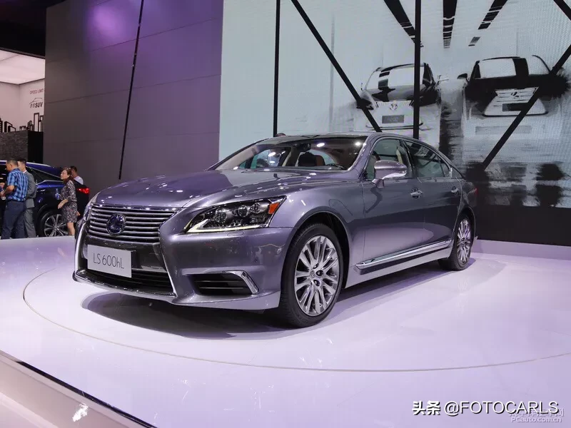 雷克萨斯LS600hL V8实拍,它才是雷车最旗舰版,当年售价207万起