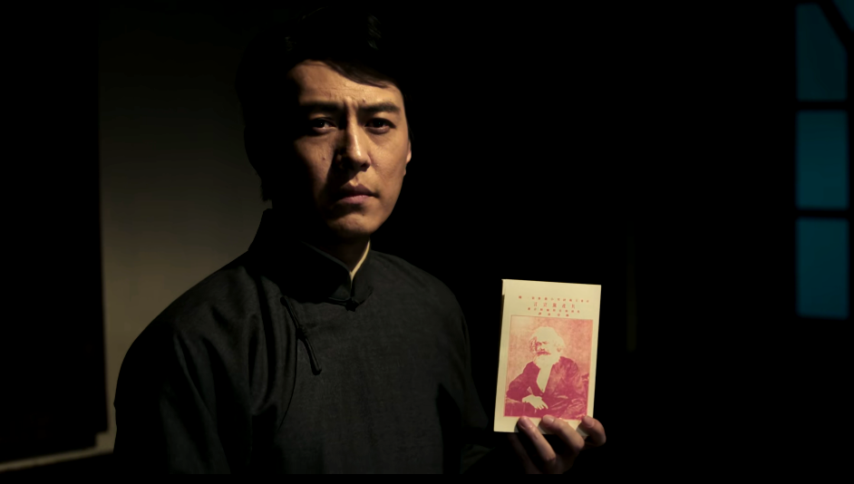 《温暖的味道》连夺12个冠军，乡村剧出爆款，靳东为何这么扛剧？