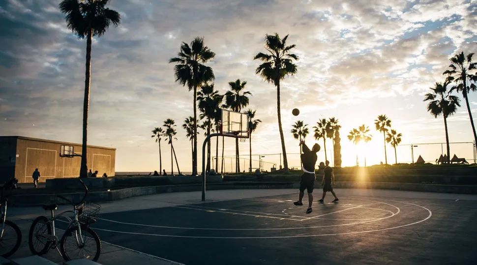 nba为什么那么兴起(美国缘何能够缔造篮球传奇)