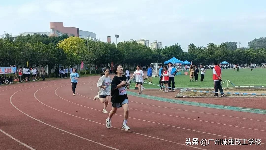 更快 更高 更强 更团结——第八届校园运动会圆满落幕