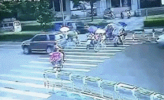 遵守交通规则，人人有责