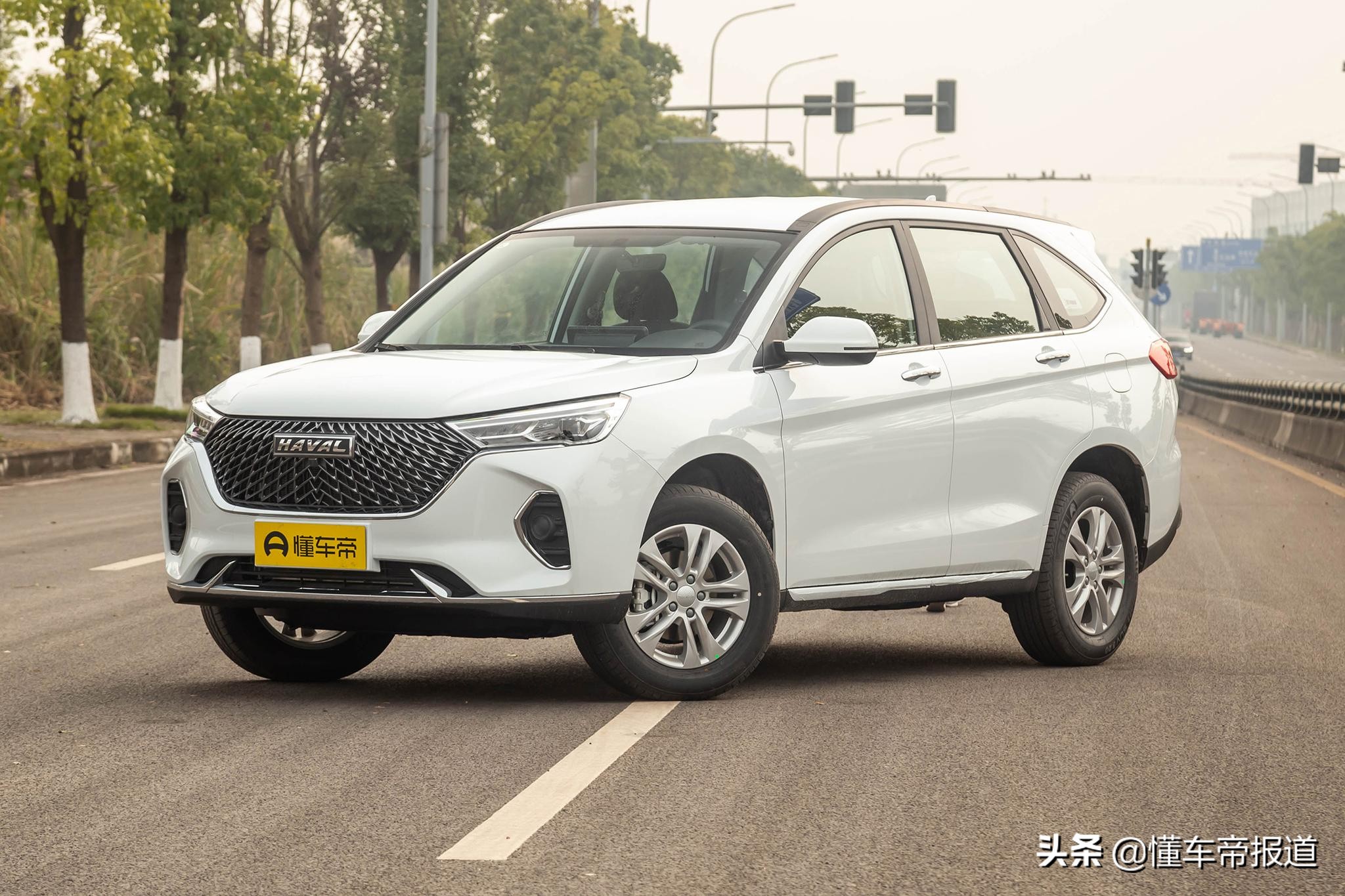 新车 | 10万元内亲民SUV！吉利远景X6 PRO正式上市，售7.59万元起