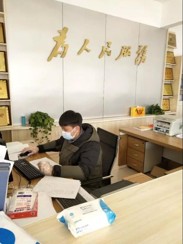 这群武汉归乡大学生：主动隔离，主动请战，还捐出全部奖学金