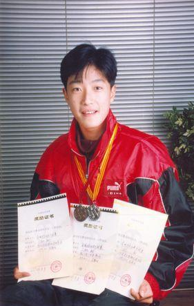 刘翔获得奥运会冠军并没有什么（消失的刘翔：人生大起大落，离婚再娶初恋，现在的他怎样了？）