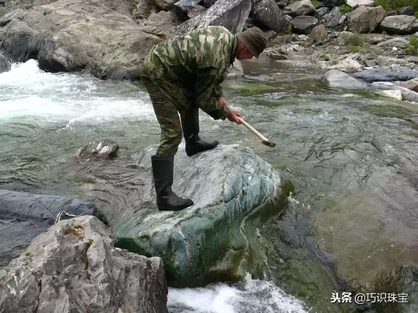 带你探索:14个月深入俄罗斯碧玉矿场——萨扬山脉