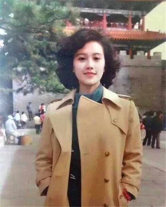 爸妈颜值高是啥体验？20年前的旧照，告诉你什么是“惊艳了时光”