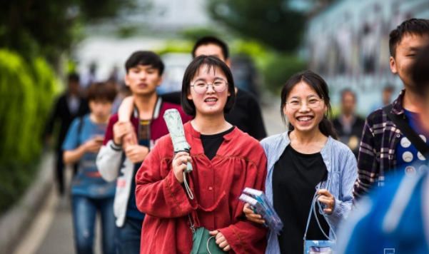 “大学”和“学院”仅一字之差，实际上大有不同，2022考生需了解