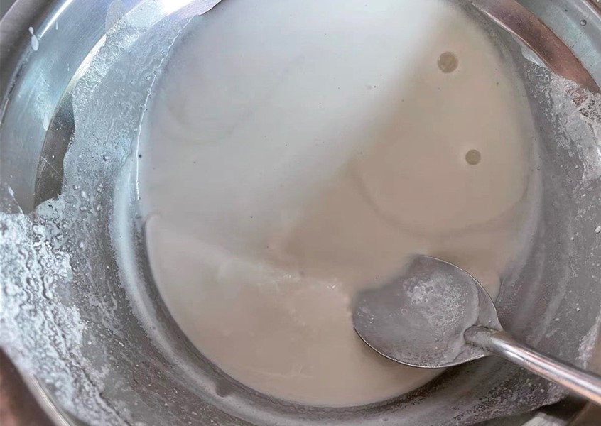 秋天，吃山药吃红薯，不如吃焖子，钙是鸡蛋的6倍，常吃对脾胃好