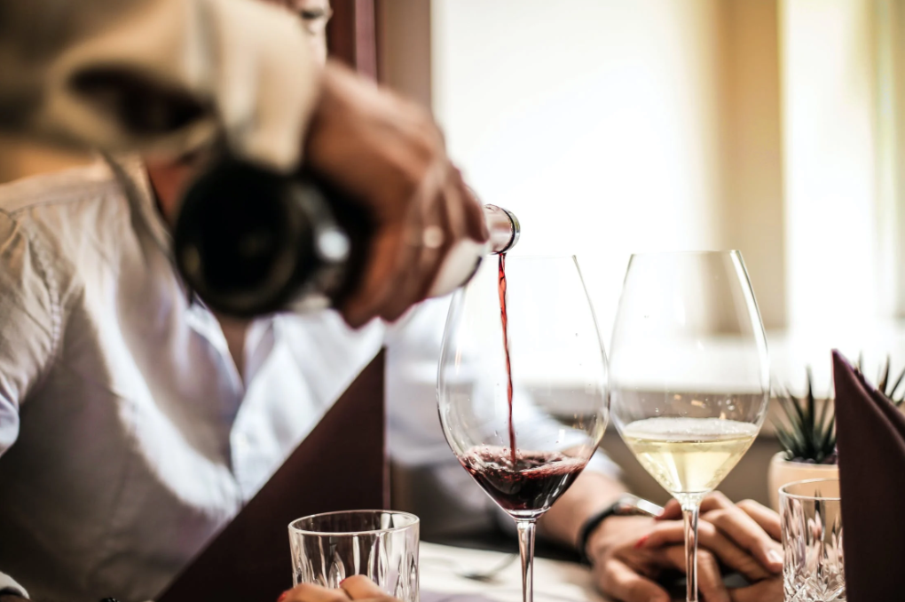 关于红酒“酒精度数”，你知道多少？14度一定比13度好？知识大涨