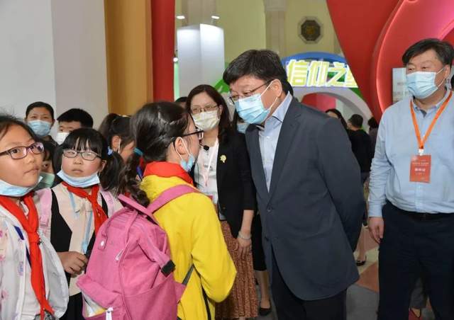 出版印刷职业教育精彩万分！VR体验、木版水印，跟随我们一起来看