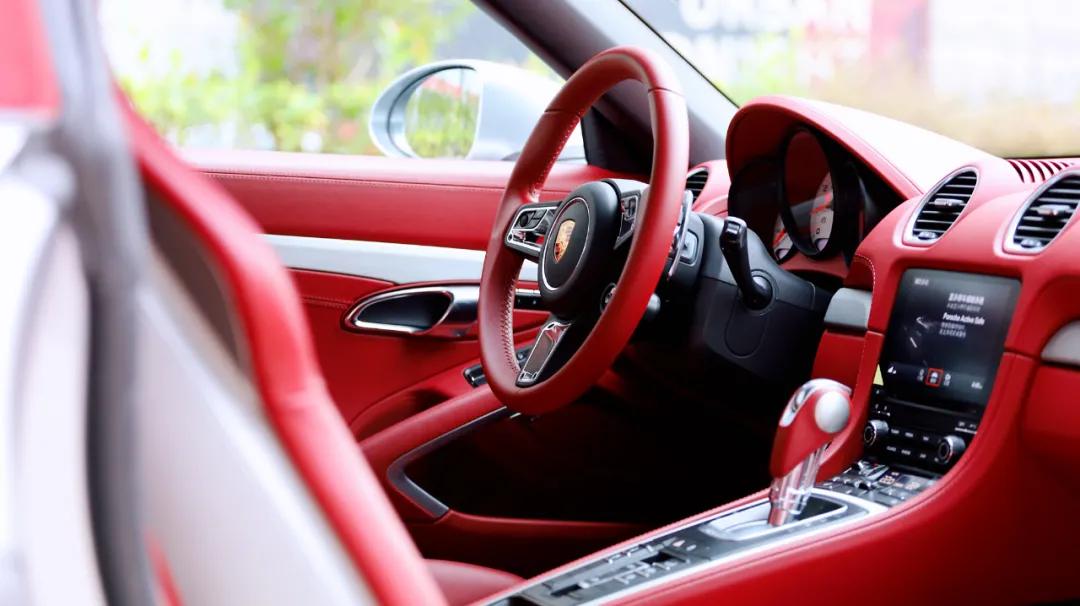 718遍地开花，但唯独这台世间罕有？保时捷Boxster 25周年纪念版