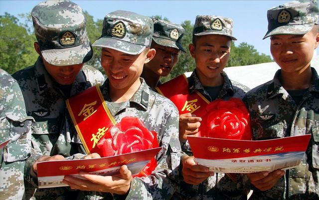 士官学校毕业怎么分配（义务兵转士官和考士官学校）