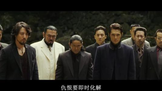 它是成龙难得的巨作，却遭禁播，原因：电影内容太过反应真实社会