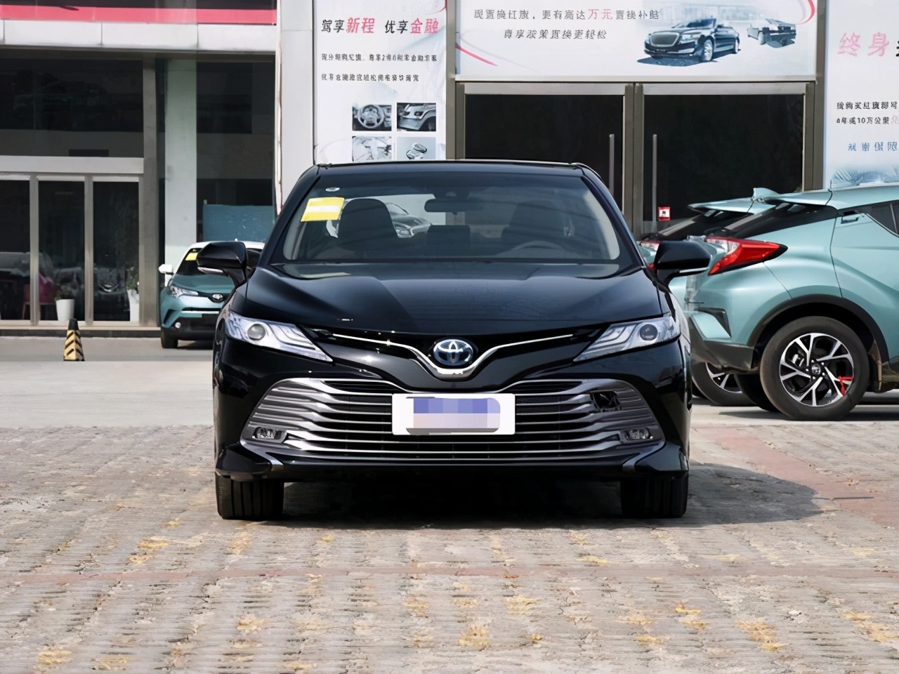 五年驾龄朗逸车主换车指南：从大众朗逸到凯美瑞的升级之路