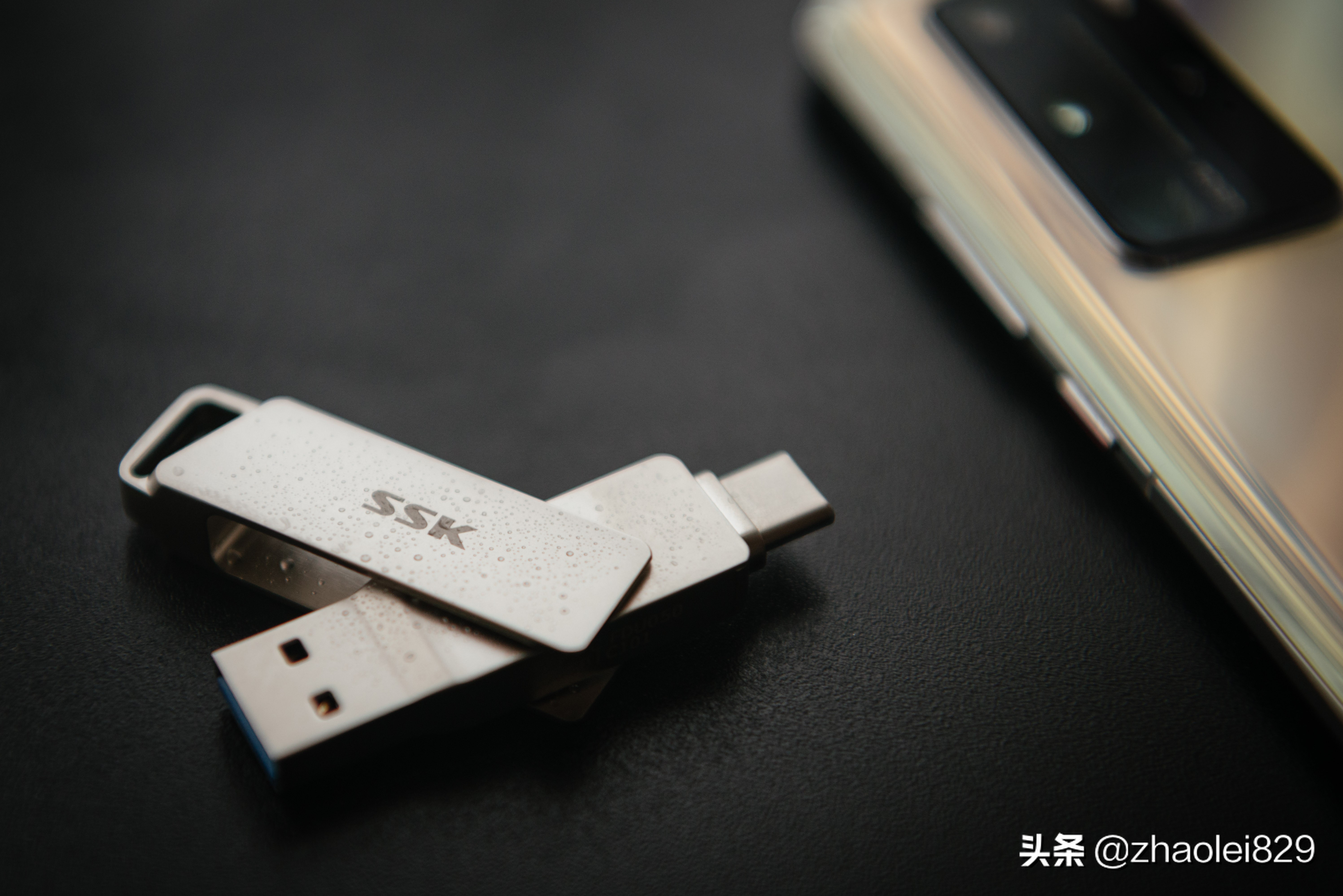 SSK飚王时光手机U盘FDU050使用体验