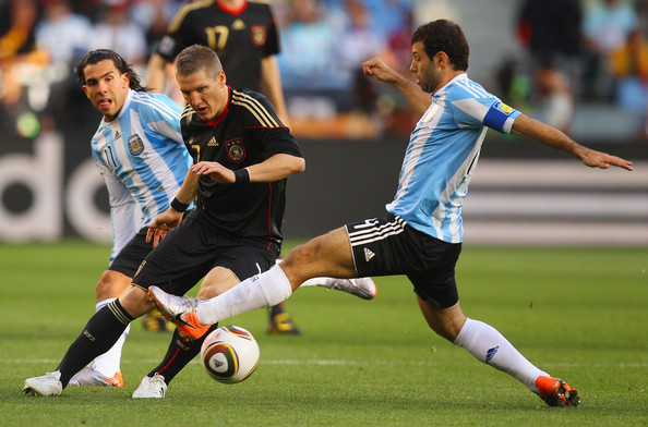 阿根廷世界杯战术(让人绝望的战术打法！南非世界杯上，阿根廷队不被横扫才奇怪)