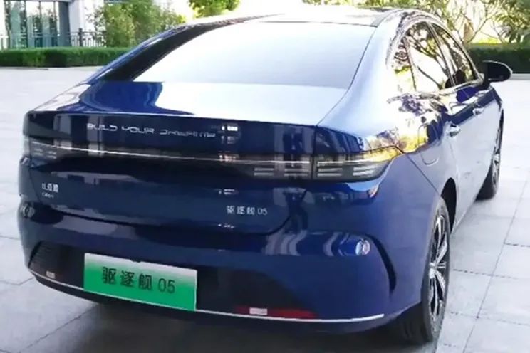 「汽车V报」捷尼赛思全新概念车预告图发布；东风风神奕炫家族新车型上市-20211115-VDGER