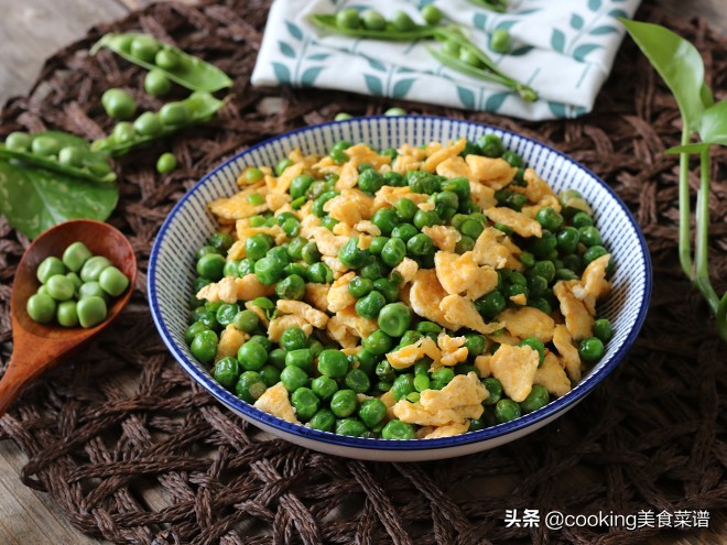 豌豆炒鸡蛋的做法（3步学会家常鸡蛋菜谱）