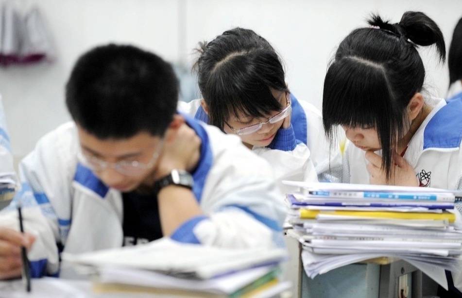 江苏人口数量超全国第四，高考人数只有33.9万，不到四川一半