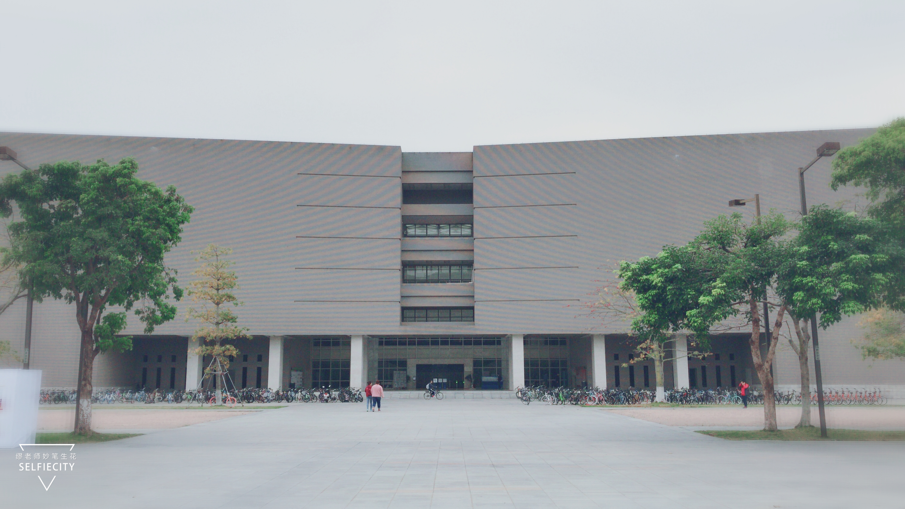 大学新生注意！两人四事一物件，帮你避开七个坑