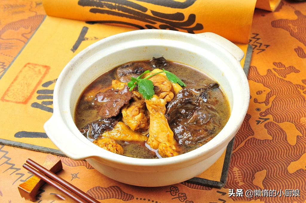 雞肉燉蘑菇,雞肉燉蘑菇的做法