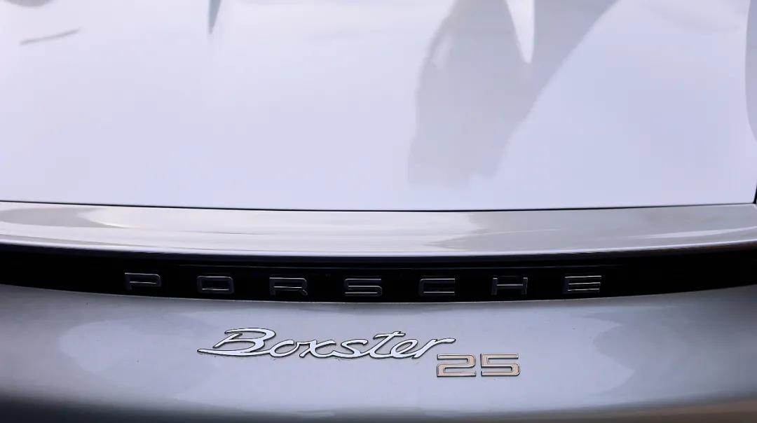 718遍地开花，但唯独这台世间罕有？保时捷Boxster 25周年纪念版