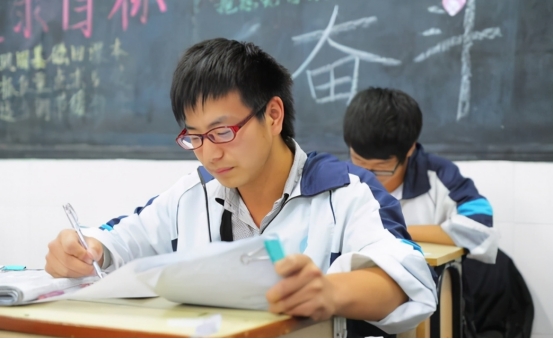 高考忘带准考证、迟到、进错考场的考生，我一点都不“同情”你们