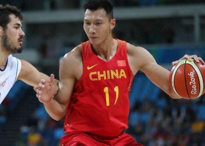 为什么易建联能进nba打球(易建联能进入NBA，到底是因为中国市场，还是因为他的天赋)