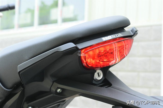被价格掩盖了实力！本田CB300R骑行体验 完美的入门级街车