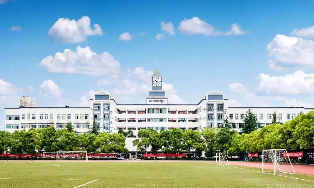 撑起长沙县名校半边天的县一中和维汉，到底有什么区别？