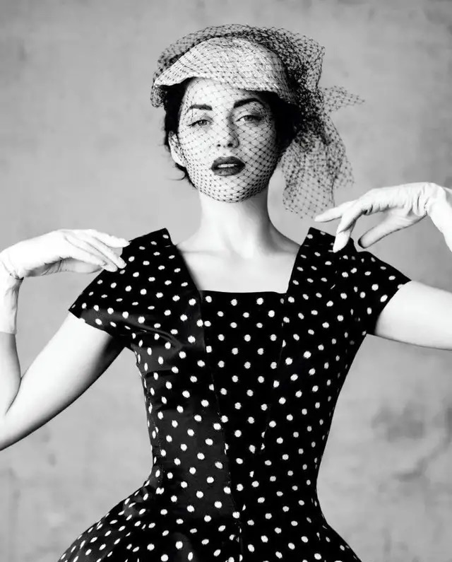 她是法国“人间富贵花”，演侏儒获奥斯卡影后，时尚圈香奈儿新宠