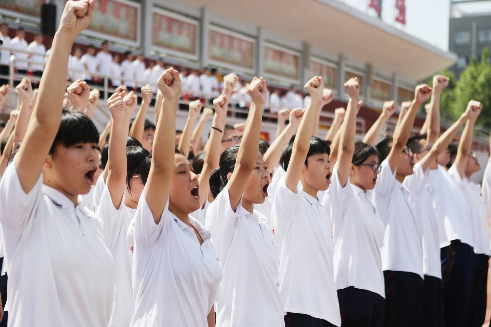 格雷魔法学校官网(世界上唯一官方认证的魔法学校，专门培养魔法师，入学门槛很低！)