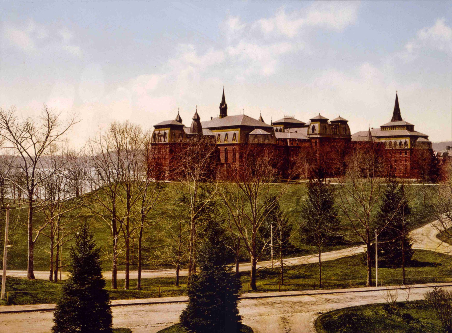 吹爆！盘点美国上百年来备受追捧的那些“女神”校