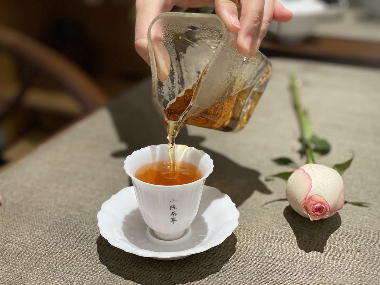 盖碗、玻璃杯、茶壶，究竟哪一个才是白茶、绿茶、红茶的好搭档？