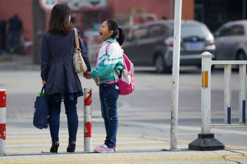 上海接送学生的“钟点工”火了，时间灵活收入不菲，你心动了吗？