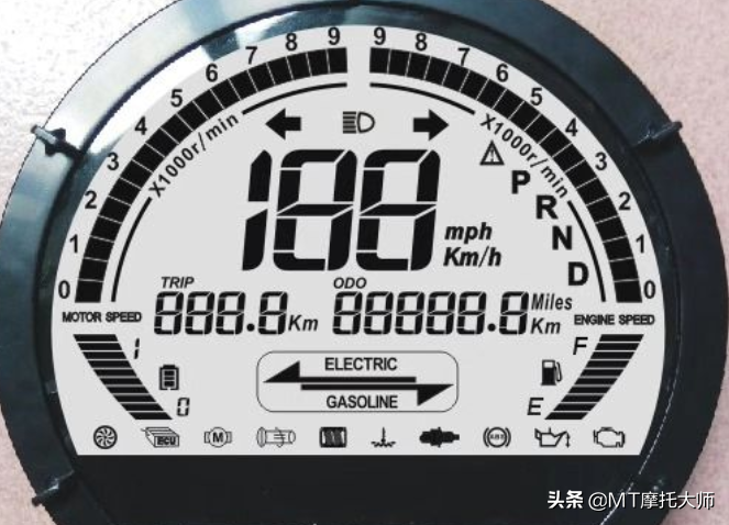 力帆新年会亮相新车：“油电”混合动力，水冷150+800/1200W电机