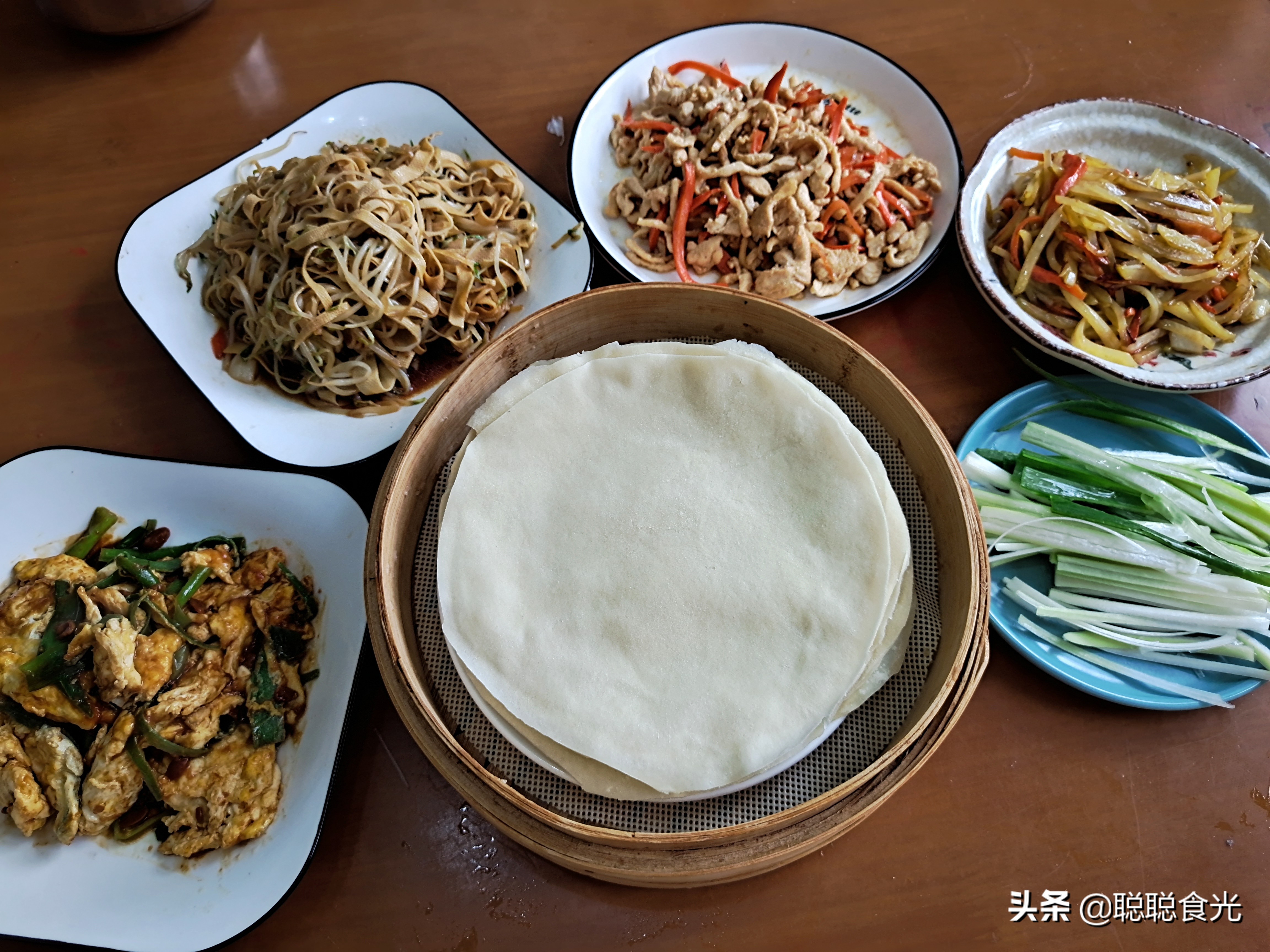 春饼怎么做好吃春饼的做法步骤图（12步做出春饼轻薄）