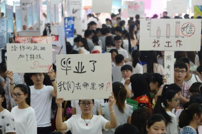 致谢舍友：毕业路上的温暖陪伴与支持