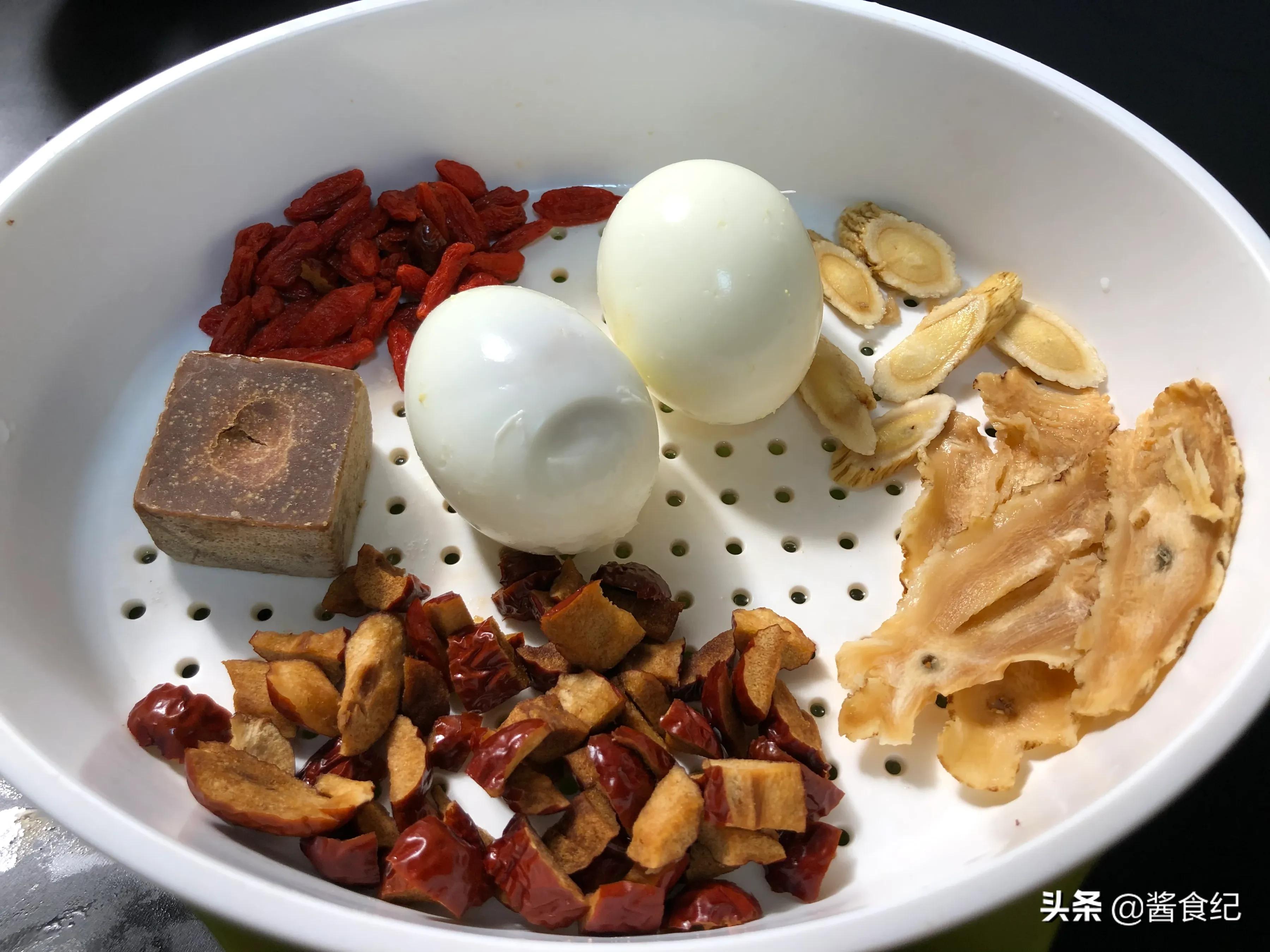 女人进补，常做这6道“元气汤羹”，早上来一碗，暖暖的过秋冬