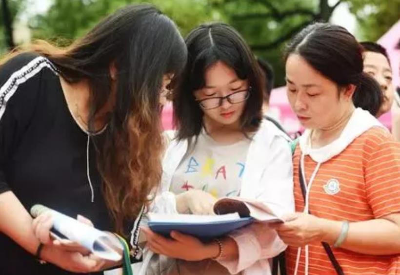 海南省“天降”2所985大学，升学名额大幅增长，下届考生有福气了